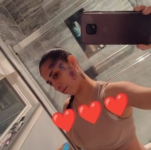 Meet your Posher, Candice